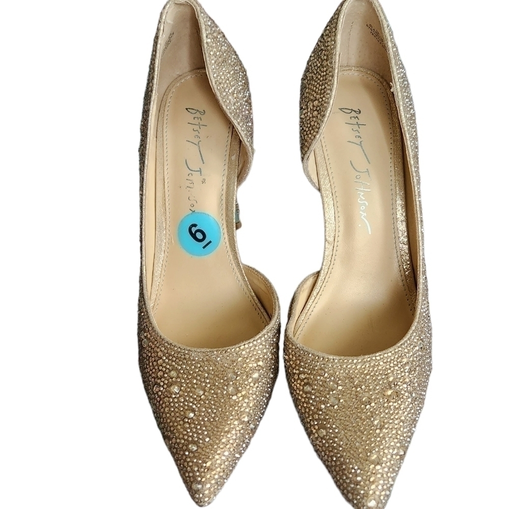 Nowt Betsey Johnson Women's Hazil Dress Pumps in Dusty Gold Size 6 - Picture 7 of 8
